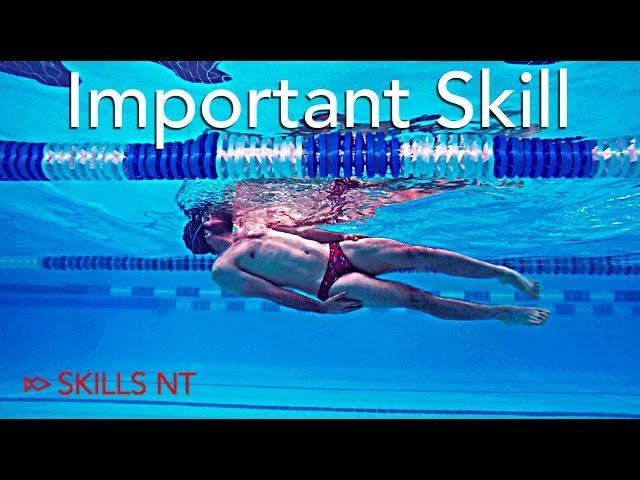 Backstroke kick. The fundamentals of backstroke swimming technique